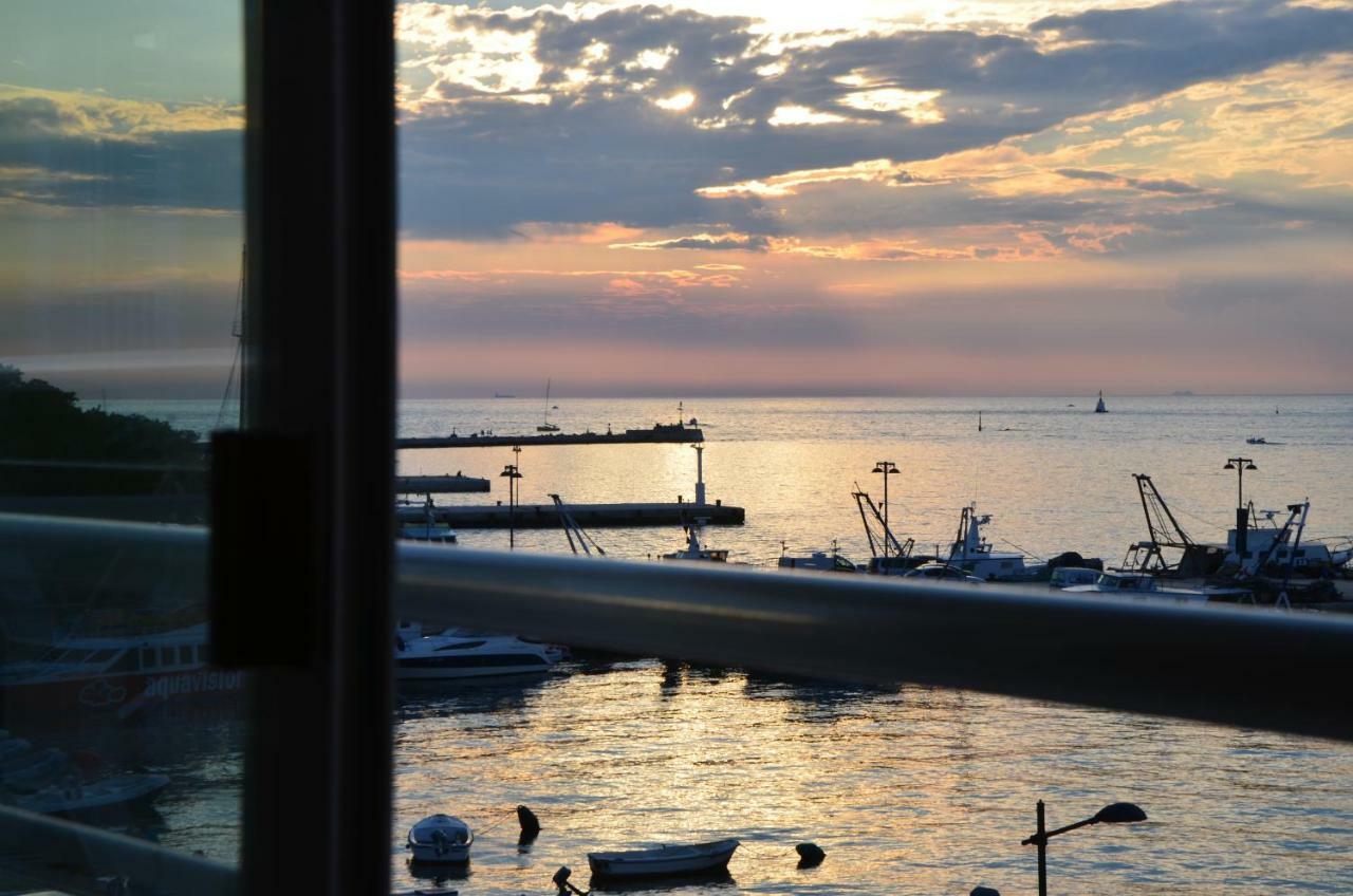 Apartment Umag Center Istria Croatia With Seaview By Rentistra ภายนอก รูปภาพ